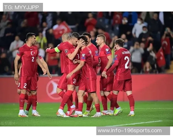 奥地利与意大利的精彩对决:历史交锋与足球魅力的碰撞 奥地利与意大利的精彩对决:历史交锋与足球魅力的碰撞